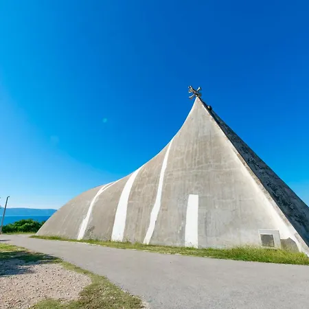 Vela * Podgora (Split-Dalmatia)