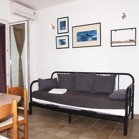 Vela Apartment *